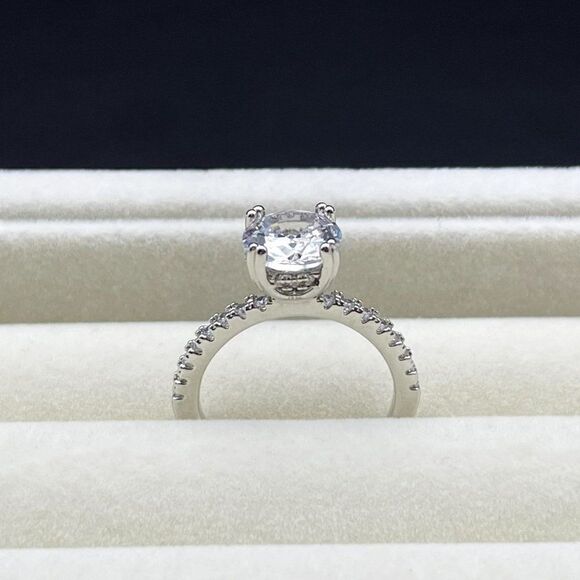 .925 Sterling Silver with Round Cut White Diamond Cubic Zirconia Ring Size 9 - Picture 3 of 12